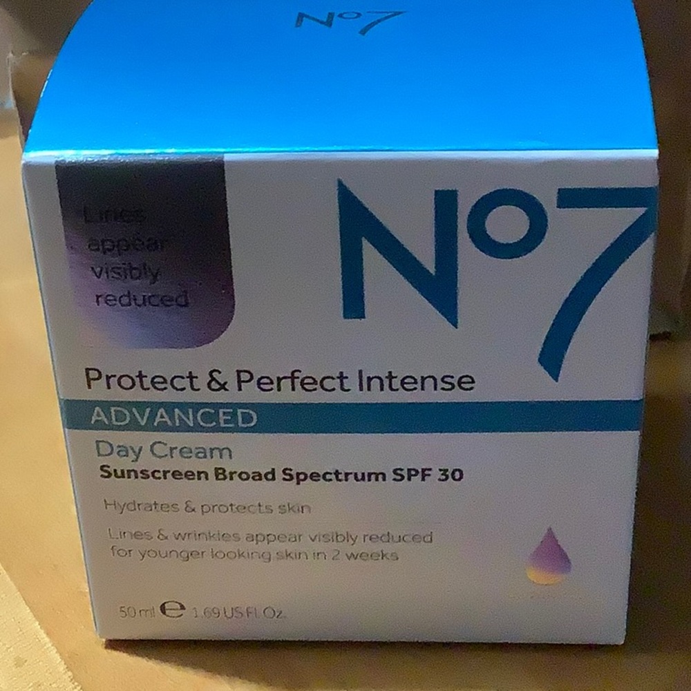 No7 Protect & Perfect Intense Advanced Day Cream Moisturizer